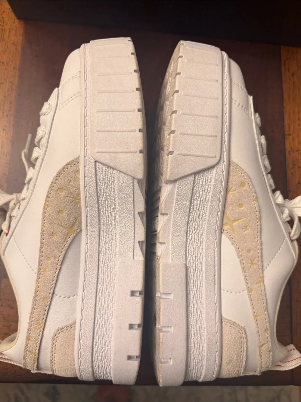 💛HOST PICK 💛 Puma Mayze Lucky Charm Platform Sneakers - size 6.5